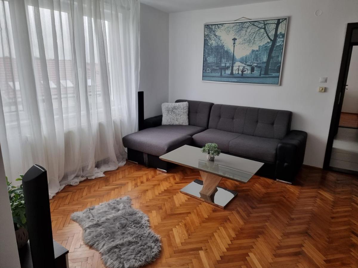 New Apartament Apartment *